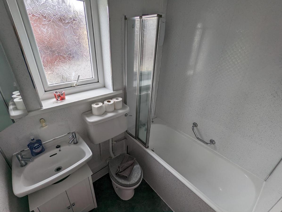 Moon Townhouse Free Parkingprivate Garden Holiday home *